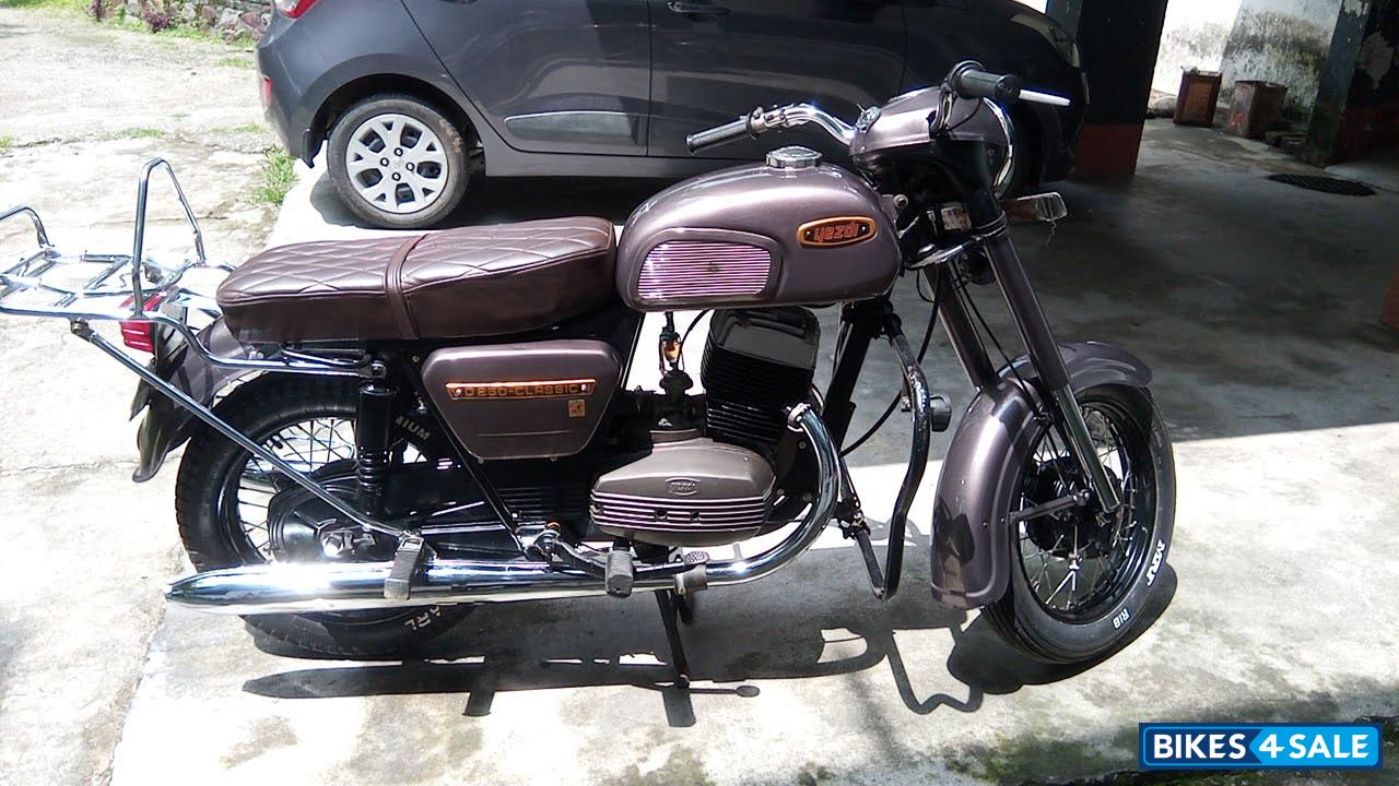 Ideal Jawa Yezdi CL II