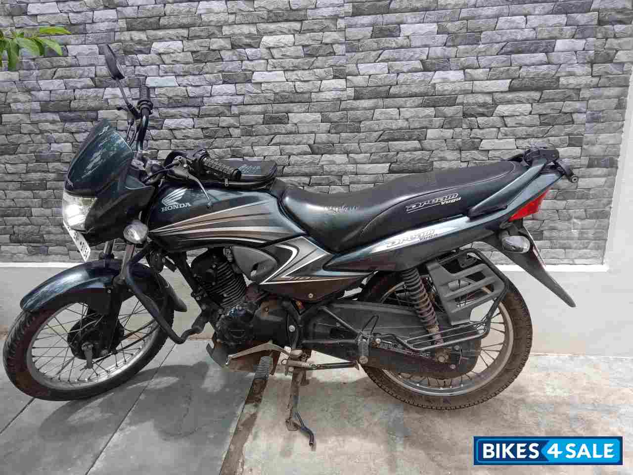 honda dream yuga bs4 on road price