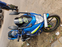 Blue Suzuki Gixxer SF