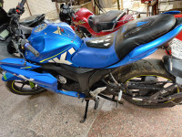 Blue Suzuki Gixxer SF