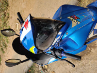 Blue Suzuki Gixxer SF