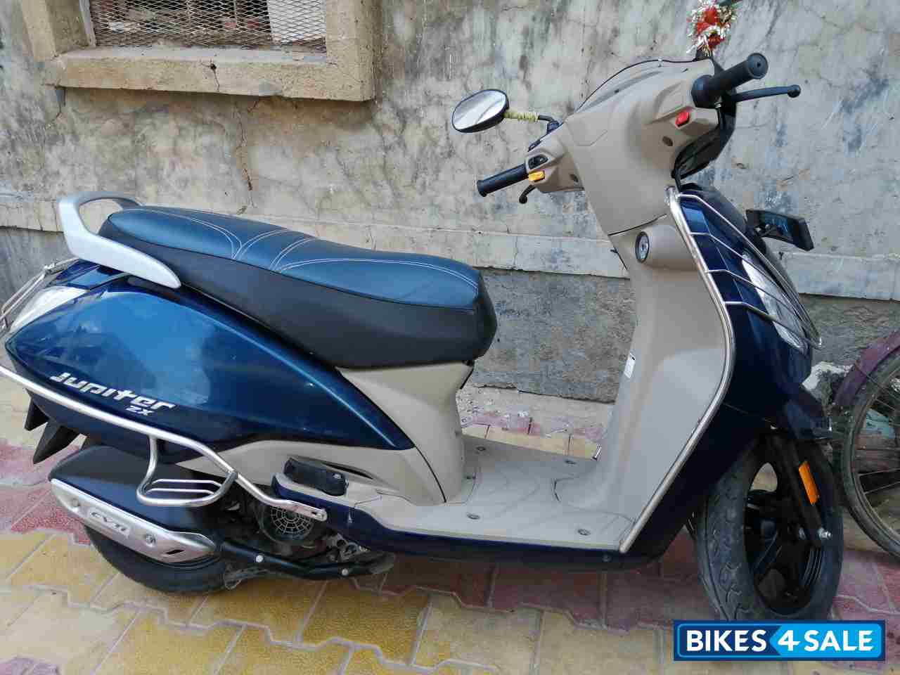 TVS Jupiter ZX BS6