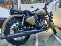 Sandstorm Signals Royal Enfield