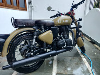 Sandstorm Signals Royal Enfield