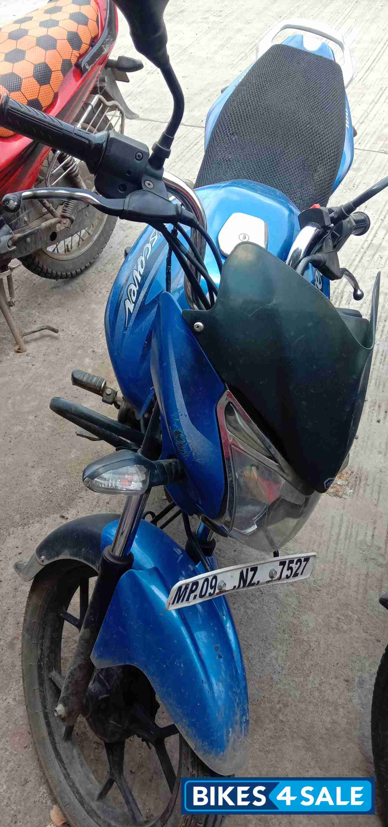 Bajaj Discover 100T