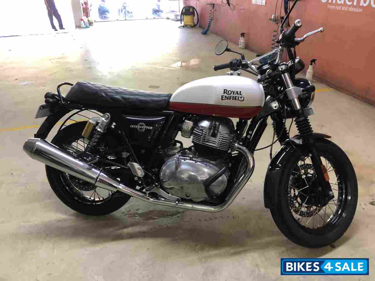 Baker Express Royal Enfield Interceptor 650 Twin