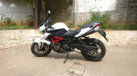 White Benelli TNT 600 i