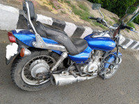 St.blue Bajaj Avenger 220 DTS-i