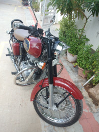 Royal Enfield Classic 350 Redditch Red