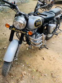 Silver Royal Enfield Classic 350