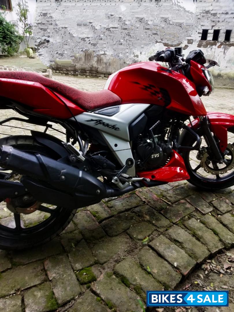 Used 18 Model Tvs Apache Rtr 160 4v For Sale In Samastipur Id Bikes4sale