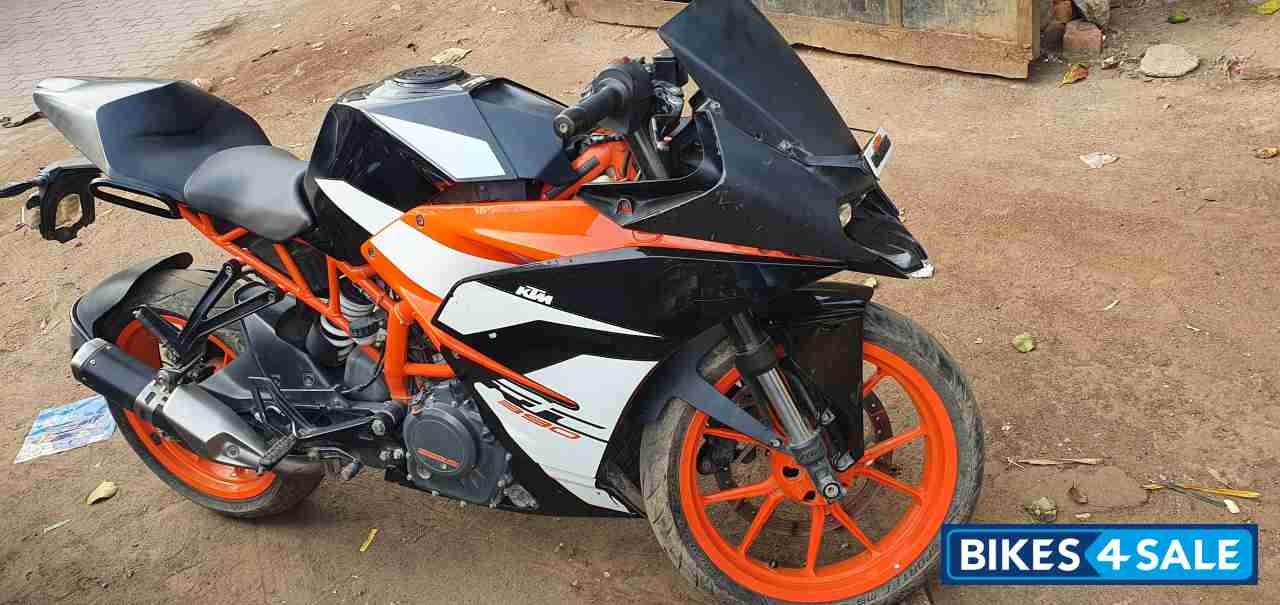 Used 2018 model KTM RC 390 for sale in Ghaziabad. ID ...