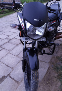 Black Honda CB Shine