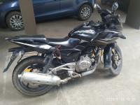 Bajaj Pulsar 220F