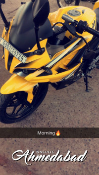 Bajaj Pulsar RS 200