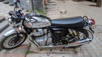 Glitter And Dust Royal Enfield Interceptor 650 Twin