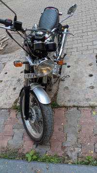 Glitter And Dust Royal Enfield Interceptor 650 Twin