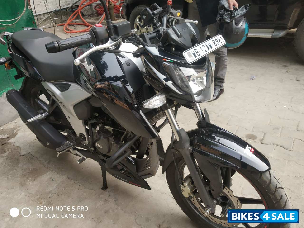 Used 18 Model Tvs Apache Rtr 160 4v For Sale In Howrah Id 99 Bikes4sale