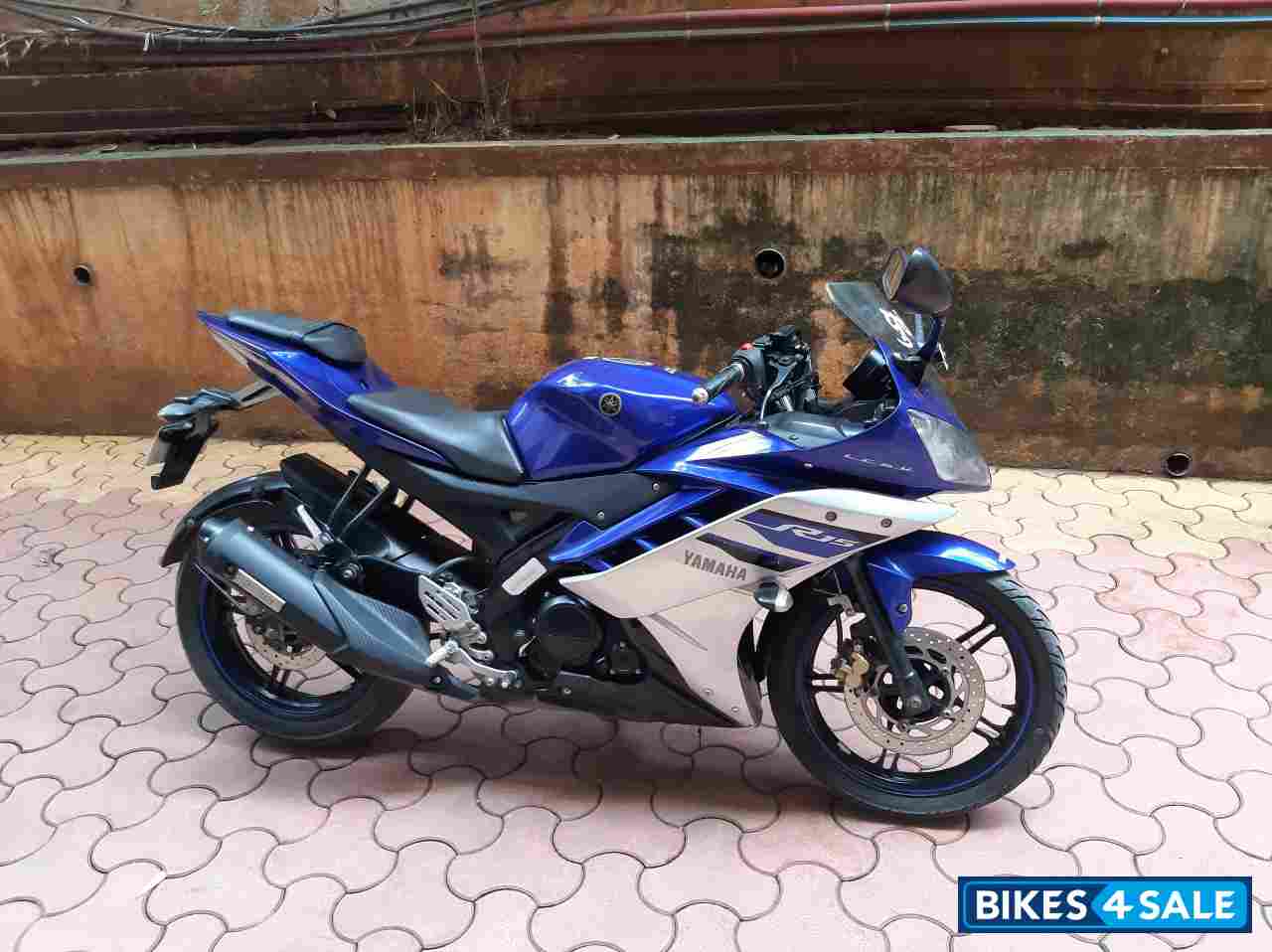 R15 v2 hot sale second hand