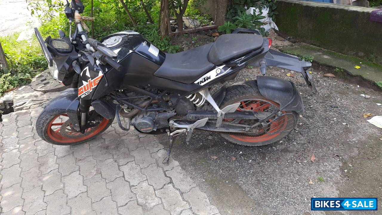 used ktm duke 200