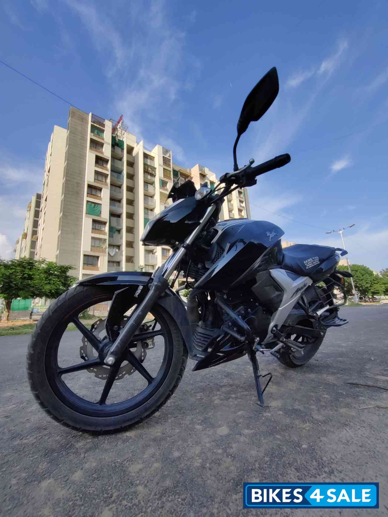 Used Model Tvs Apache Rtr 160 4v Bs6 For Sale In Udaipur Id Bikes4sale