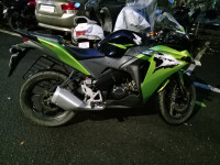 Black Green Honda CBR 150R