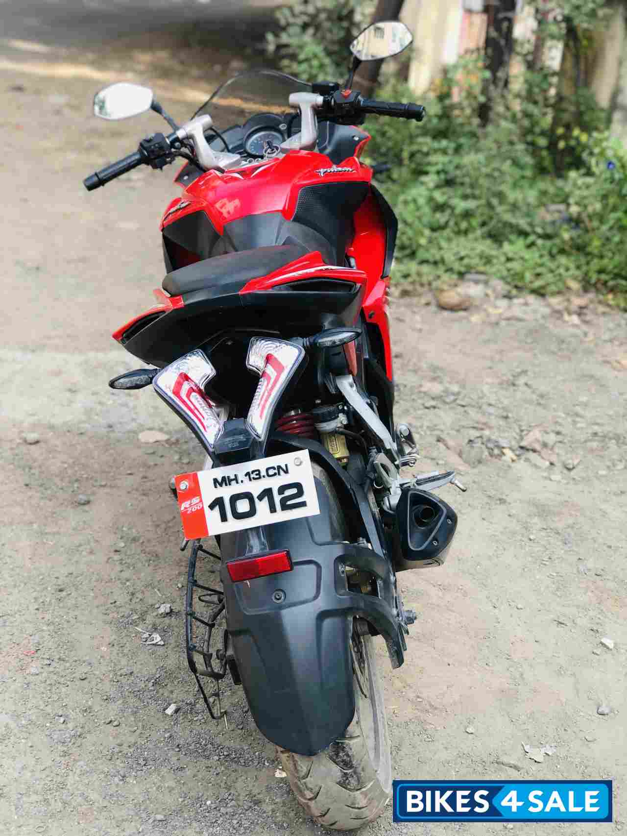 Bajaj Pulsar RS 200 Bajaj Pulsar RS 200