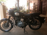 Black Royal Enfield Classic 350
