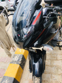 Bajaj Pulsar 220F