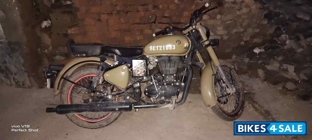 Royal Enfield Classic Desert Storm