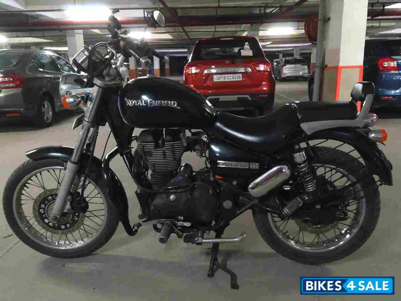 Black Royal Enfield Thunderbird TwinSpark 350 Black Royal Enfield Thunderbird TwinSpark 350