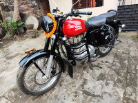 Royal Enfield Classic 350 Redditch Red