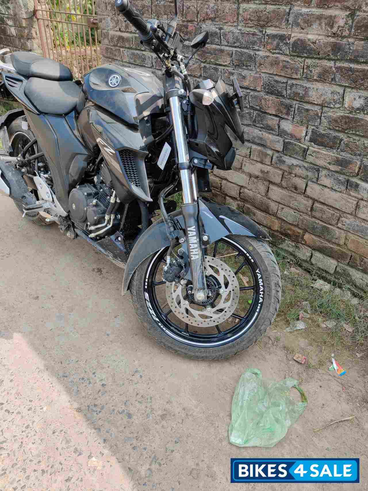 Yamaha FZS 25 BS6