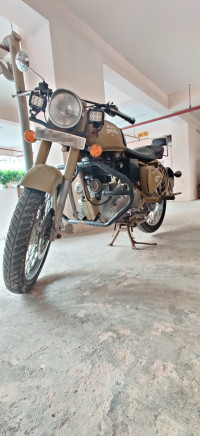 Royal Enfield Classic Desert Storm