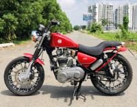 Red Royal Enfield Thunderbird 350