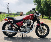 Red Royal Enfield Thunderbird 350