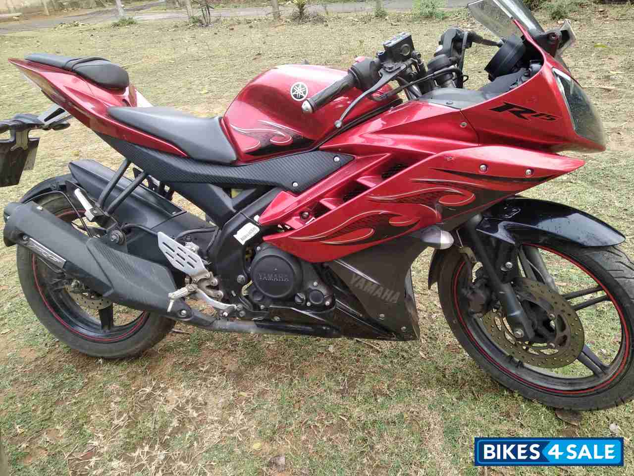 Used 2012 model Yamaha YZF R15 V2 for sale in Bokaro. ID 290927 ...