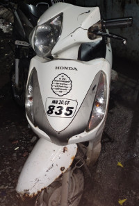 White Honda Aviator