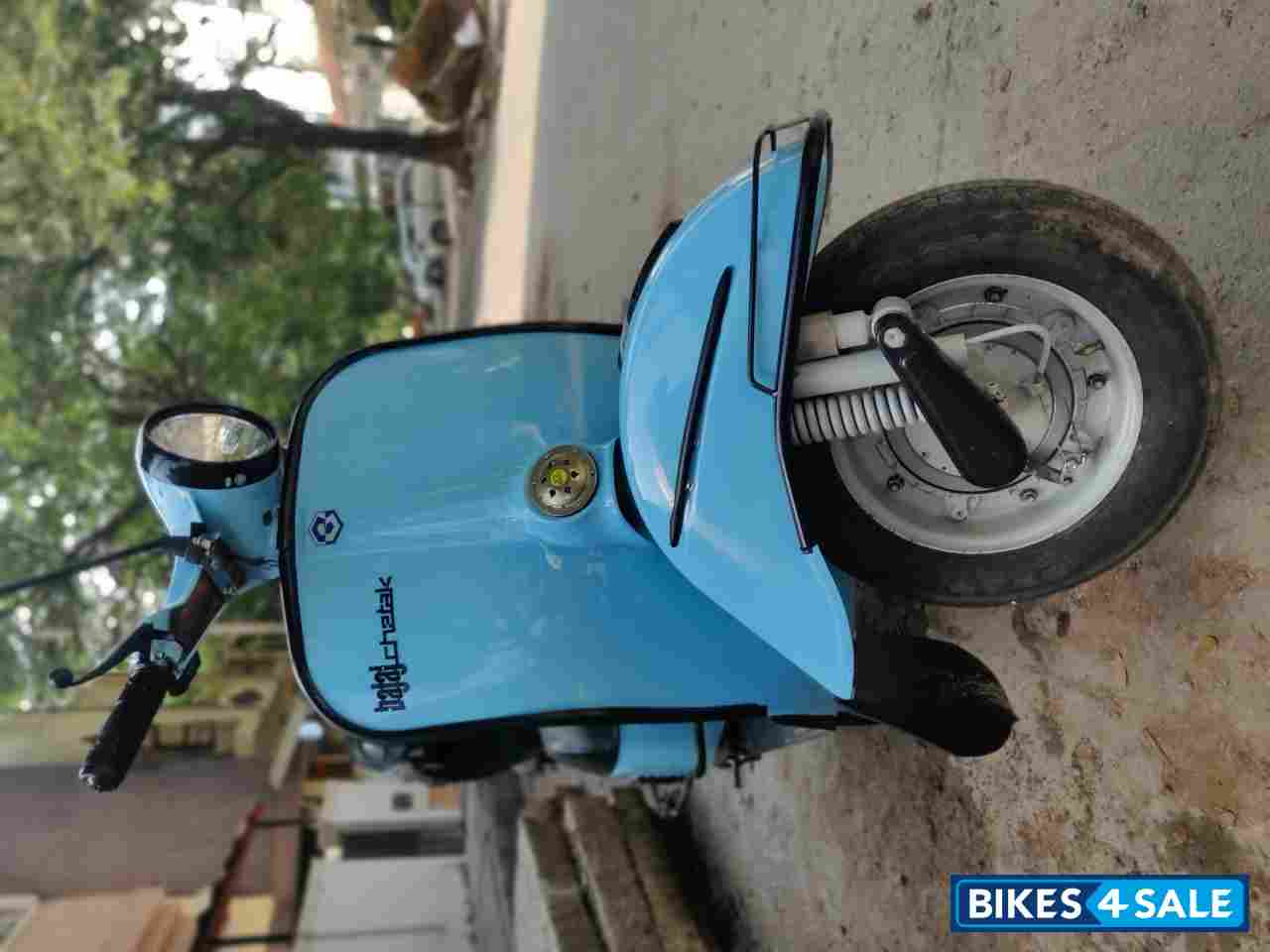 old bajaj chetak price