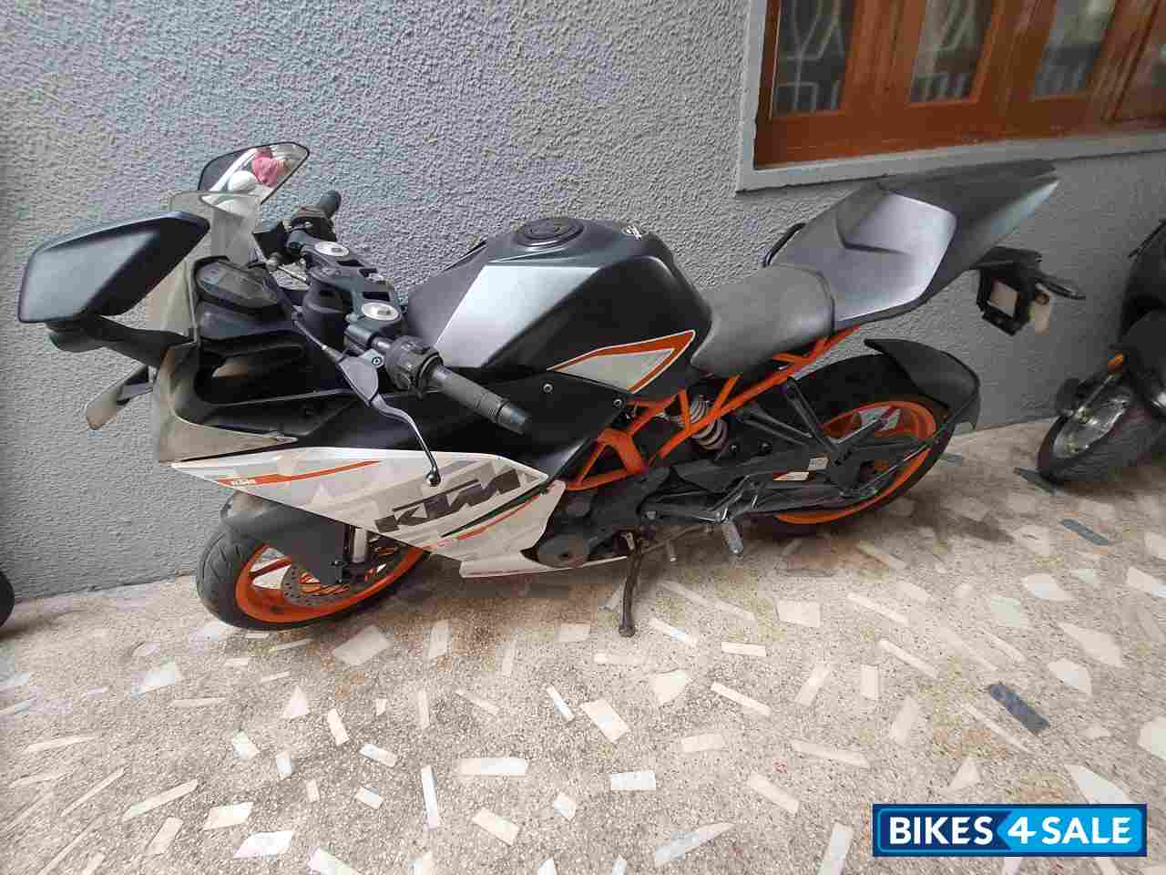 Ktm rc 390 price second deals hand