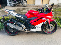 Yamaha YZF R15 V2