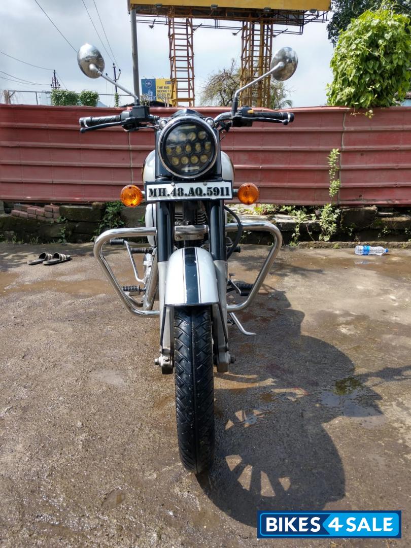 Silver Royal Enfield Classic 350