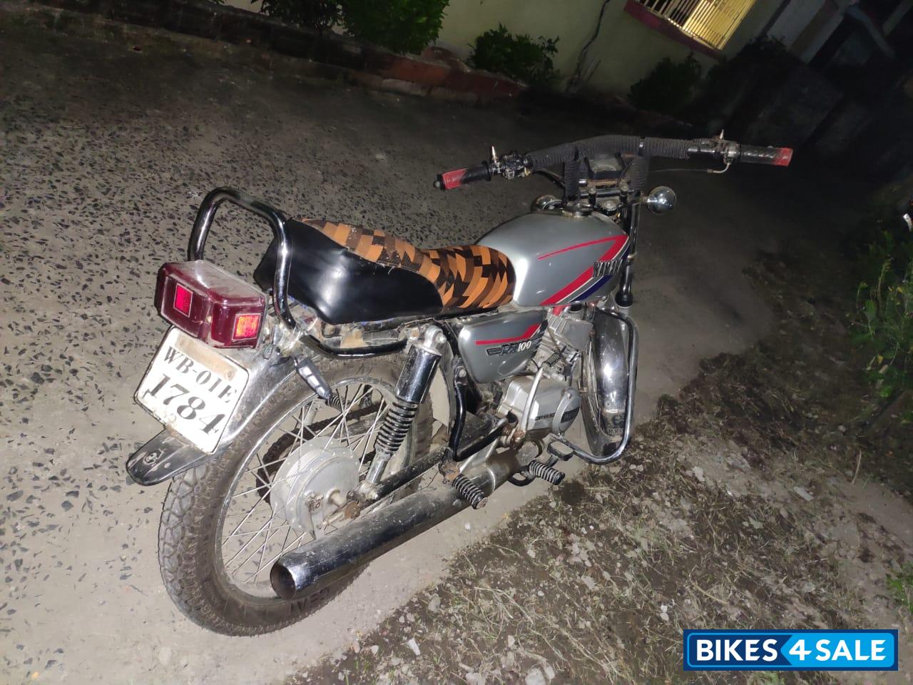 Used 1994 Model Yamaha Rx 100 For Sale In North 24 Parganas Id Bikes4sale