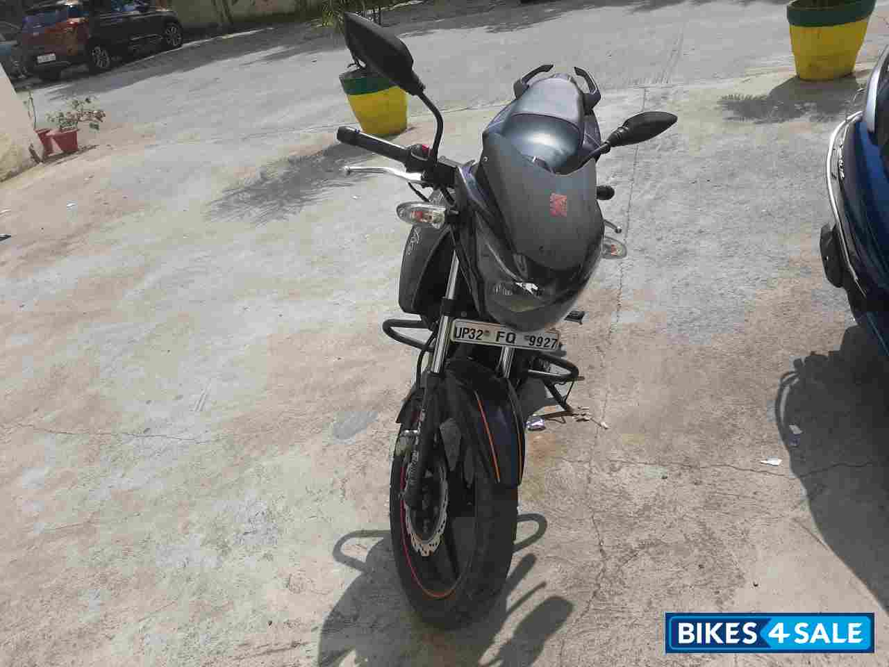 Used 15 Model Tvs Apache Rtr 160 4v For Sale In Lucknow Id Bikes4sale