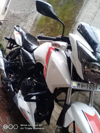 White TVS Apache RTR 160 2020