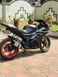 Yamaha YZF R15 V2