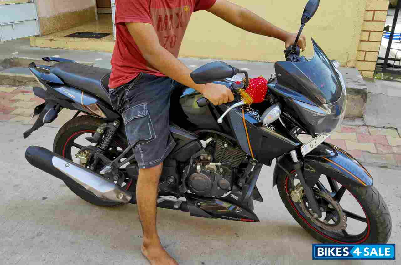 Used 18 Model Tvs Apache Rtr 160 For Sale In Ahmedabad Id Black Colour Bikes4sale