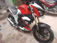 Mahindra Mojo XT 300