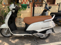 White Suzuki Access 125