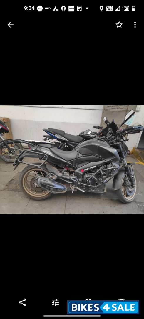 Black Bajaj Dominar 400 Disc Black Bajaj Dominar 400 Disc